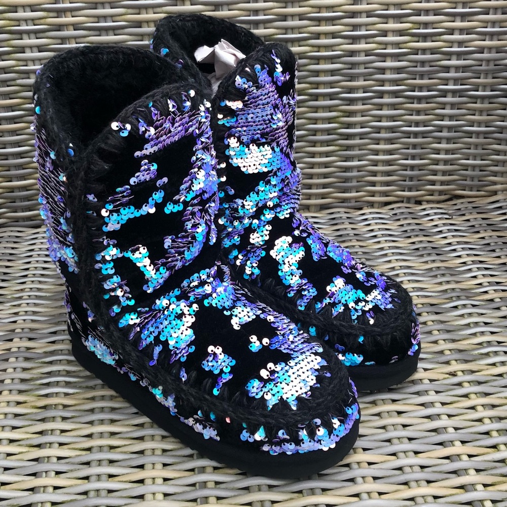 MOU Sequin Boots 37 7 7.5 Shearling Fur NEW